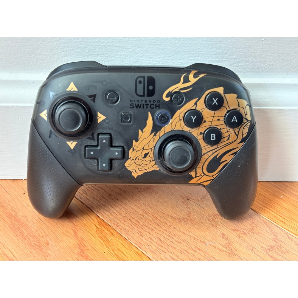 Nintendo Controller Monster Hunter Rise Edition Black Gold Magnamalo EUC